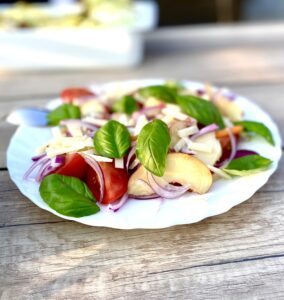 Tomatsalat med nektariner 🍑🍅